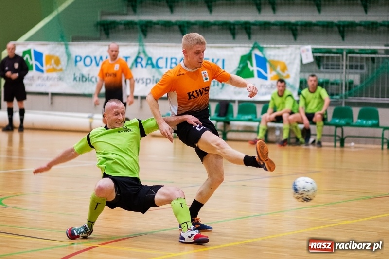 Zdjęcie w galerii na portalu naszraciborz.pl: Ciekawe starcia w raciborskiej HLPN wiadomości z regionu