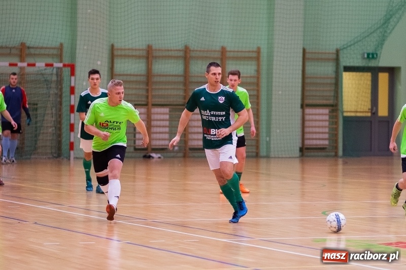 Zdjęcie w galerii na portalu naszraciborz.pl: Ciekawe starcia w raciborskiej HLPN wiadomości z regionu