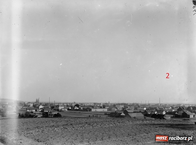 Zdjęcie w galerii na portalu naszraciborz.pl: Niedzielny quiz dla miłośników Raciborza. Zgadnij gdzie stał fotograf  wiadomości z regionu