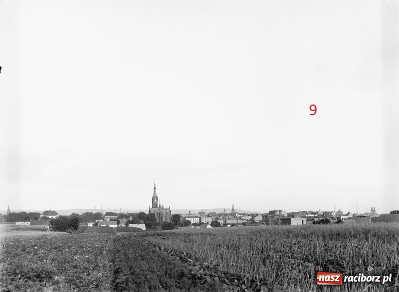 Zdjęcie w galerii na portalu naszraciborz.pl: Niedzielny quiz dla miłośników Raciborza. Zgadnij gdzie stał fotograf  wiadomości z regionu