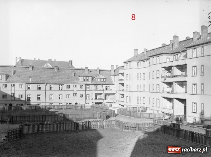 Zdjęcie w galerii na portalu naszraciborz.pl: Niedzielny quiz dla miłośników Raciborza. Zgadnij gdzie stał fotograf  wiadomości z regionu