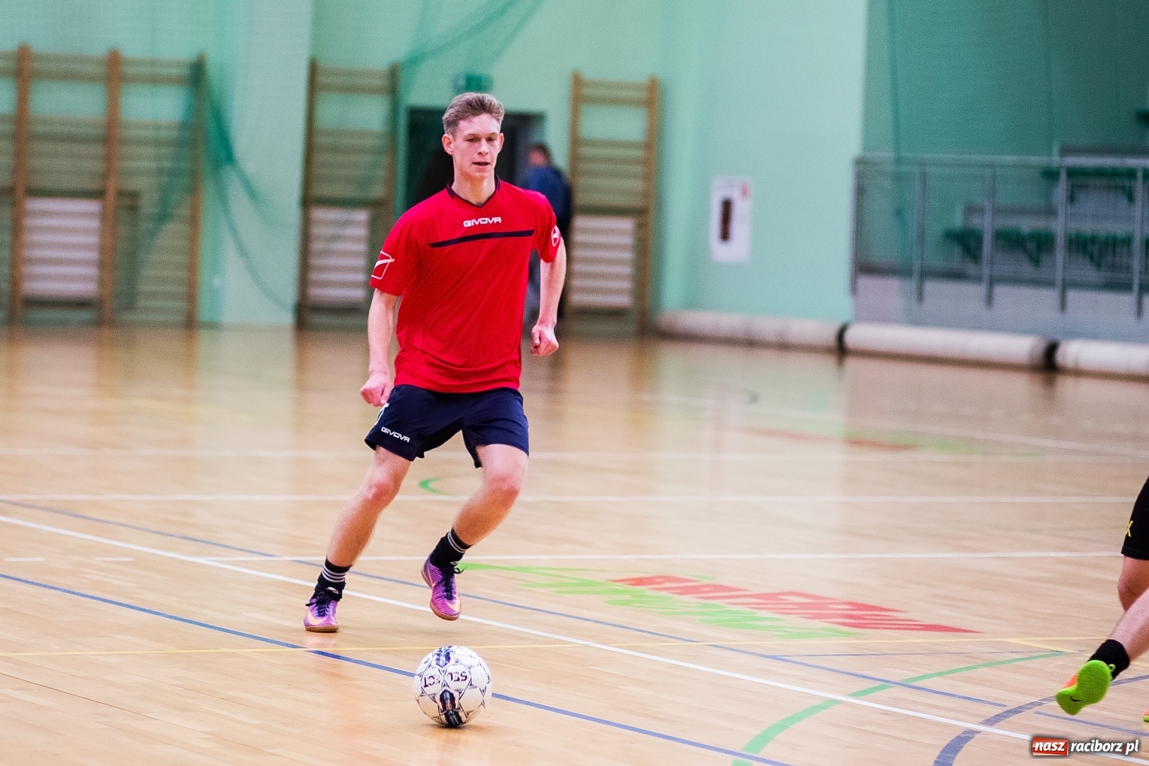 Zdjęcie w galerii na portalu naszraciborz.pl: Prawdziwy maraton futsalu w Arenie Rafako FOTO i WIDEO wiadomości z regionu