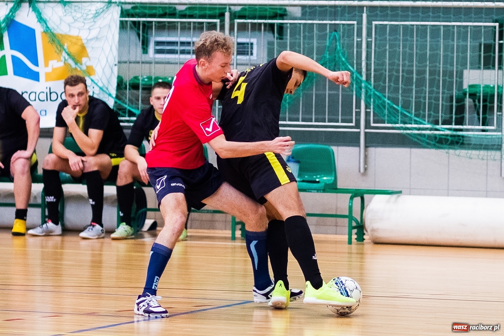 Zdjęcie w galerii na portalu naszraciborz.pl: Prawdziwy maraton futsalu w Arenie Rafako FOTO i WIDEO wiadomości z regionu