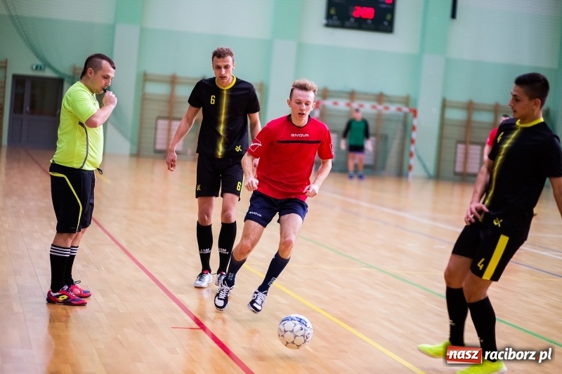 Zdjęcie w galerii na portalu naszraciborz.pl: Prawdziwy maraton futsalu w Arenie Rafako FOTO i WIDEO wiadomości z regionu