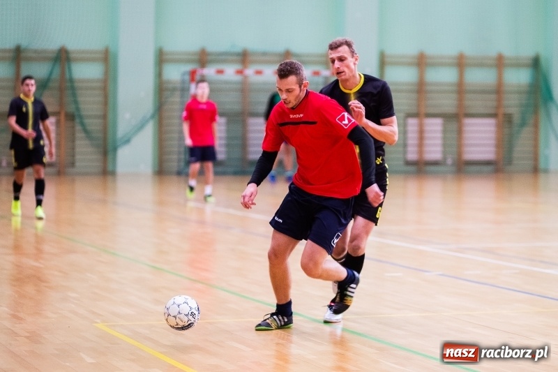 Zdjęcie w galerii na portalu naszraciborz.pl: Prawdziwy maraton futsalu w Arenie Rafako FOTO i WIDEO wiadomości z regionu