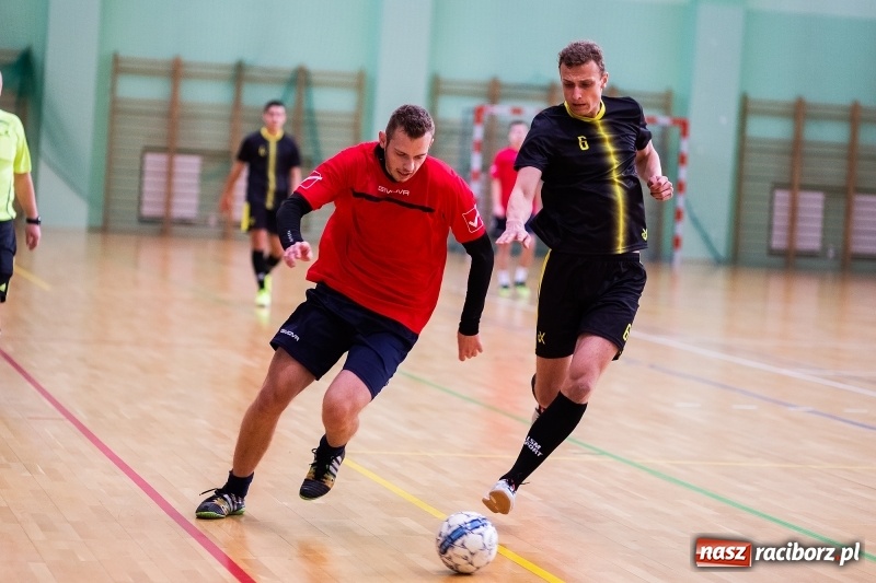 Zdjęcie w galerii na portalu naszraciborz.pl: Prawdziwy maraton futsalu w Arenie Rafako FOTO i WIDEO wiadomości z regionu