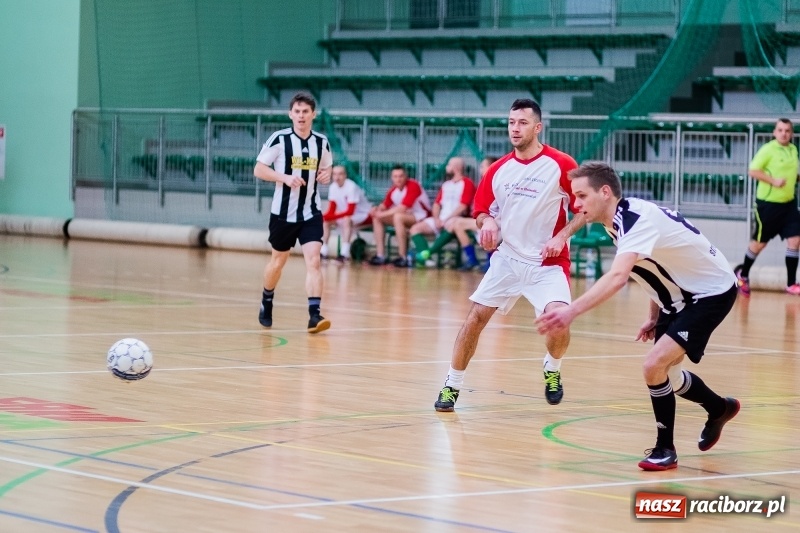Zdjęcie w galerii na portalu naszraciborz.pl: Prawdziwy maraton futsalu w Arenie Rafako FOTO i WIDEO wiadomości z regionu