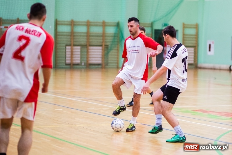 Zdjęcie w galerii na portalu naszraciborz.pl: Prawdziwy maraton futsalu w Arenie Rafako FOTO i WIDEO wiadomości z regionu
