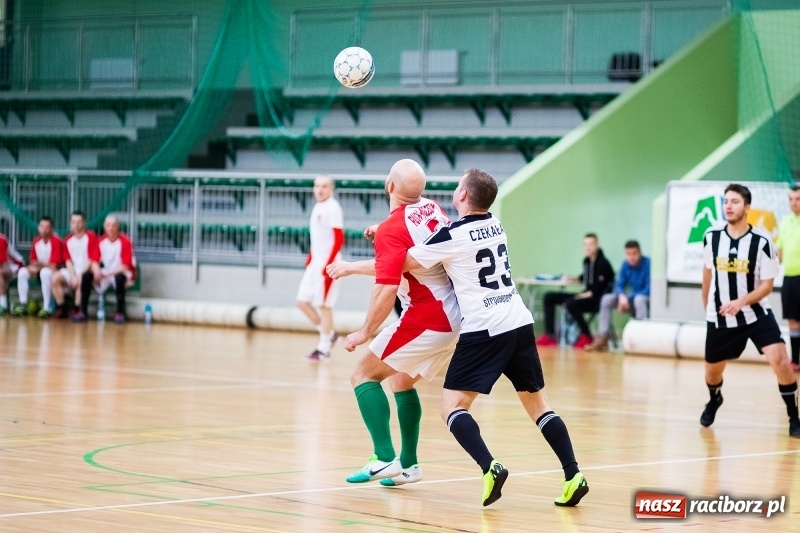 Zdjęcie w galerii na portalu naszraciborz.pl: Prawdziwy maraton futsalu w Arenie Rafako FOTO i WIDEO wiadomości z regionu