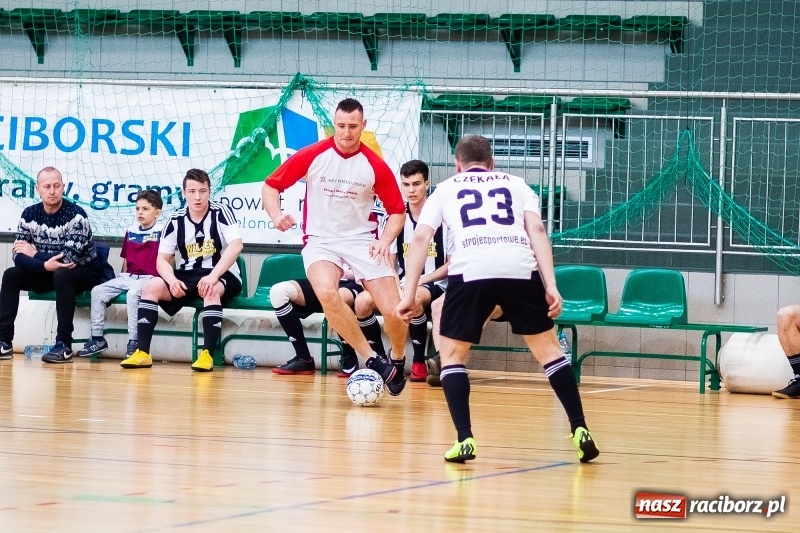 Zdjęcie w galerii na portalu naszraciborz.pl: Prawdziwy maraton futsalu w Arenie Rafako FOTO i WIDEO wiadomości z regionu