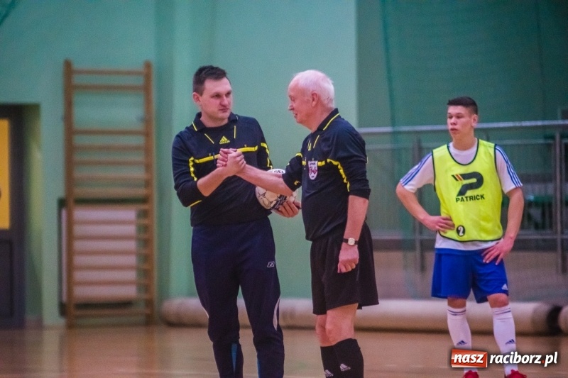 Zdjęcie w galerii na portalu naszraciborz.pl: Prawdziwy maraton futsalu w Arenie Rafako FOTO i WIDEO wiadomości z regionu