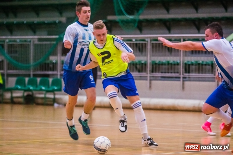 Zdjęcie w galerii na portalu naszraciborz.pl: Prawdziwy maraton futsalu w Arenie Rafako FOTO i WIDEO wiadomości z regionu