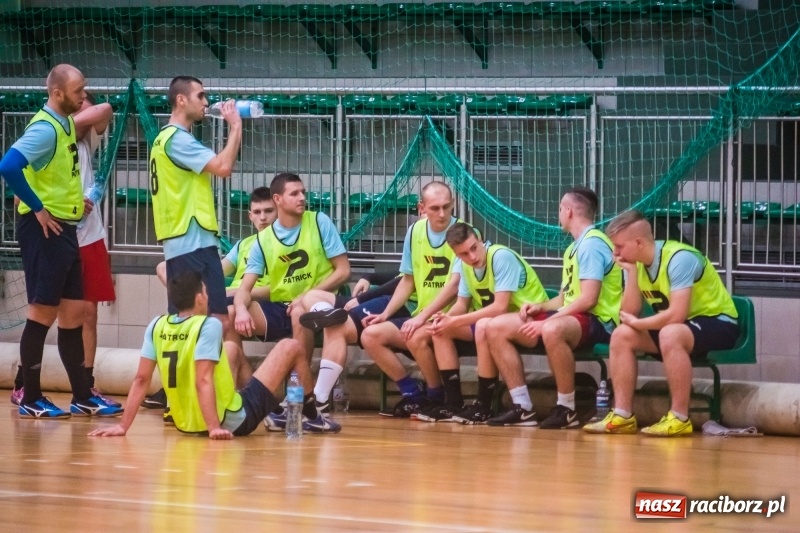 Zdjęcie w galerii na portalu naszraciborz.pl: Prawdziwy maraton futsalu w Arenie Rafako FOTO i WIDEO wiadomości z regionu