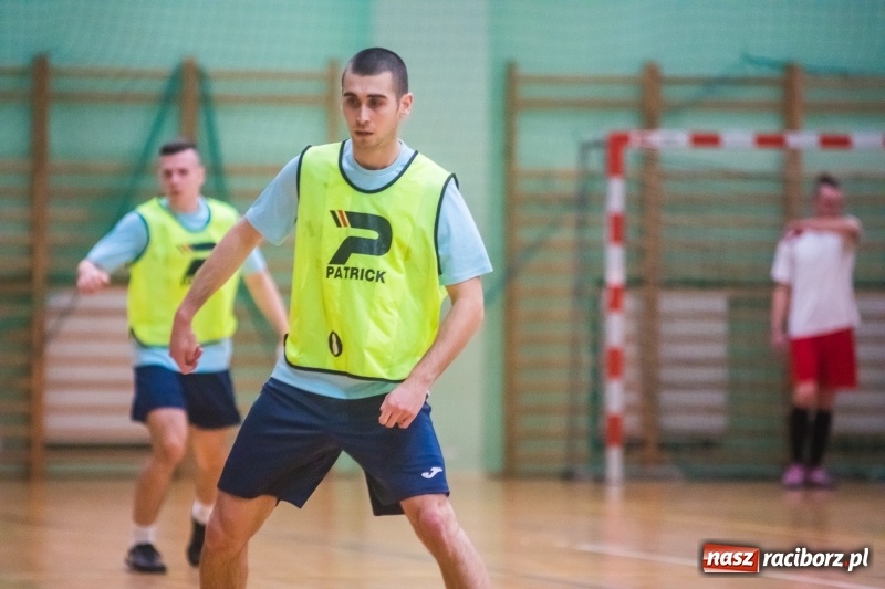 Zdjęcie w galerii na portalu naszraciborz.pl: Prawdziwy maraton futsalu w Arenie Rafako FOTO i WIDEO wiadomości z regionu