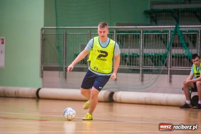 Zdjęcie w galerii na portalu naszraciborz.pl: Prawdziwy maraton futsalu w Arenie Rafako FOTO i WIDEO wiadomości z regionu