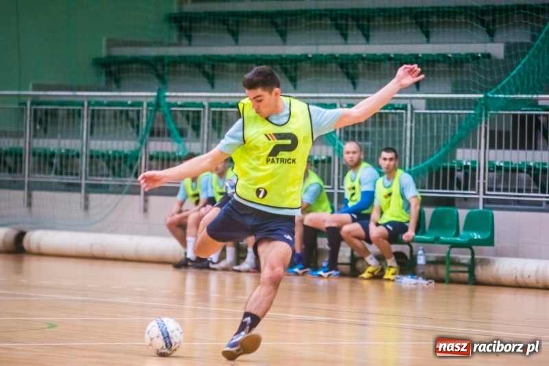 Zdjęcie w galerii na portalu naszraciborz.pl: Prawdziwy maraton futsalu w Arenie Rafako FOTO i WIDEO wiadomości z regionu