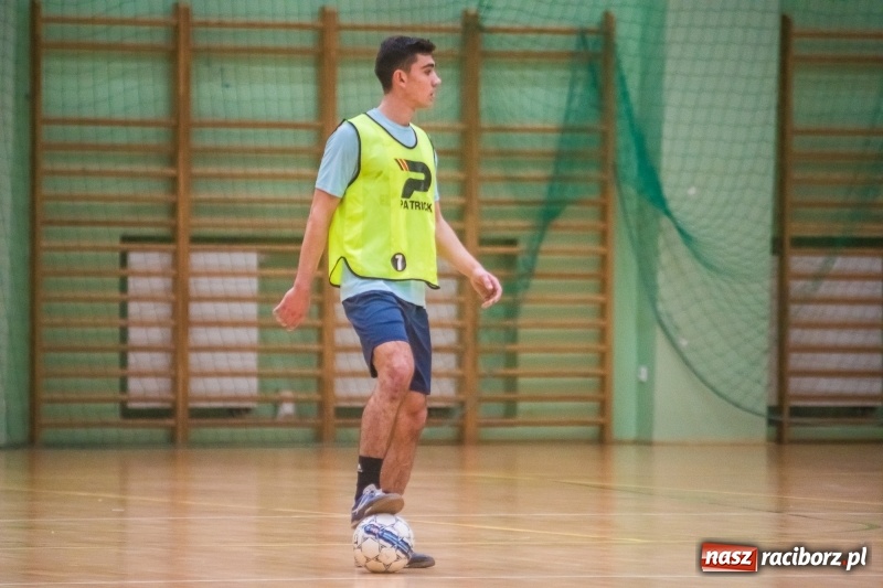 Zdjęcie w galerii na portalu naszraciborz.pl: Prawdziwy maraton futsalu w Arenie Rafako FOTO i WIDEO wiadomości z regionu