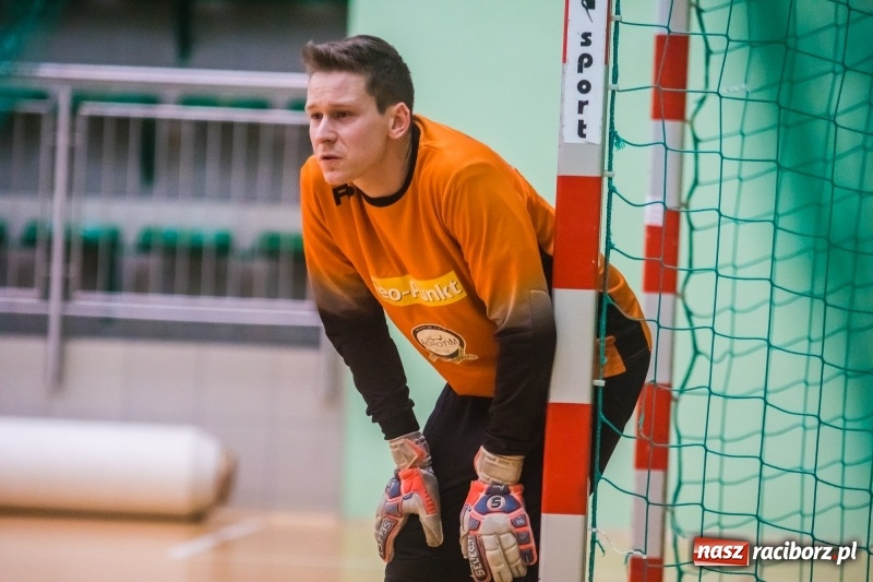 Zdjęcie w galerii na portalu naszraciborz.pl: Prawdziwy maraton futsalu w Arenie Rafako FOTO i WIDEO wiadomości z regionu