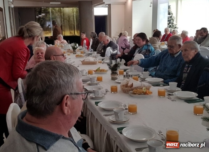 Zdjęcie w galerii na portalu naszraciborz.pl: Perła nie zapomina o samotnych  wiadomości z regionu