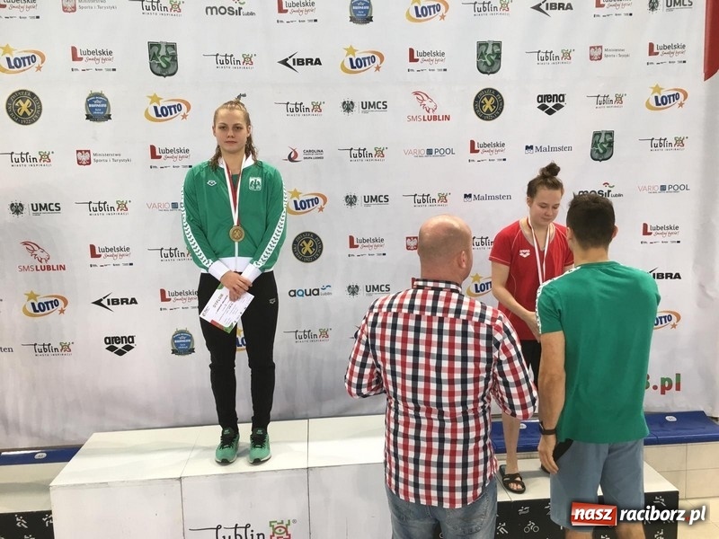 Zdjęcie w galerii na portalu naszraciborz.pl: Cztery medale jak świąteczne prezenty od pływaków  wiadomości z regionu