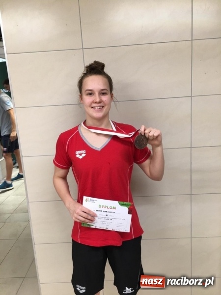 Zdjęcie w galerii na portalu naszraciborz.pl: Cztery medale jak świąteczne prezenty od pływaków  wiadomości z regionu