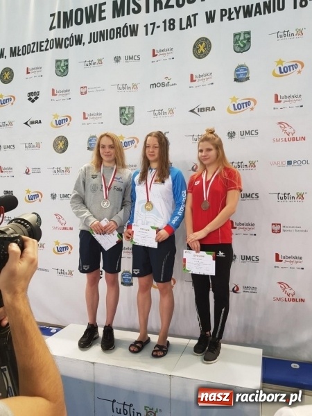 Zdjęcie w galerii na portalu naszraciborz.pl: Cztery medale jak świąteczne prezenty od pływaków  wiadomości z regionu