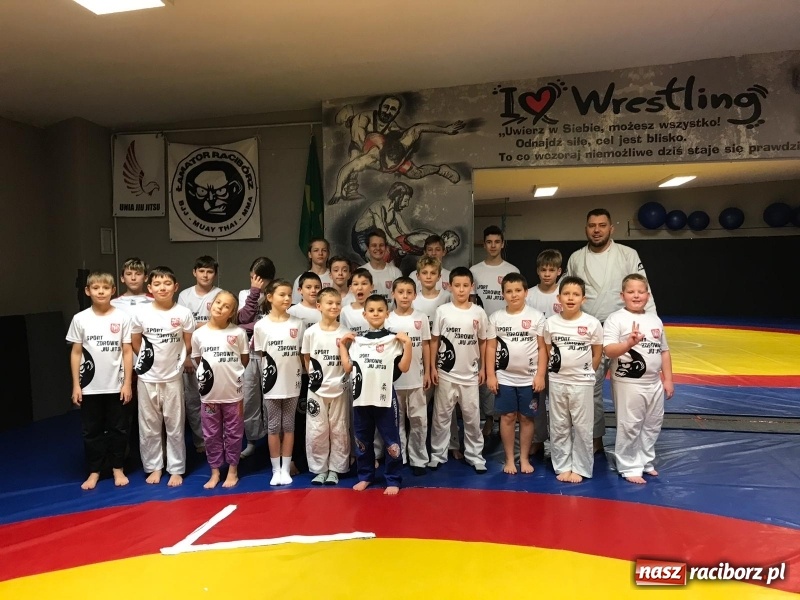 Zdjęcie w galerii na portalu naszraciborz.pl: Łamator zakończył i podsumował akcję profilaktyczną wiadomości z regionu