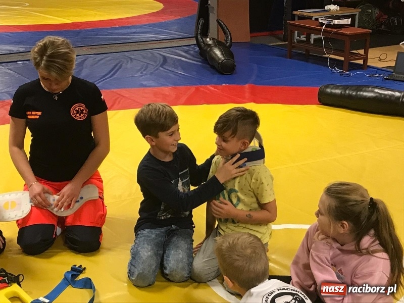 Zdjęcie w galerii na portalu naszraciborz.pl: Łamator zakończył i podsumował akcję profilaktyczną wiadomości z regionu