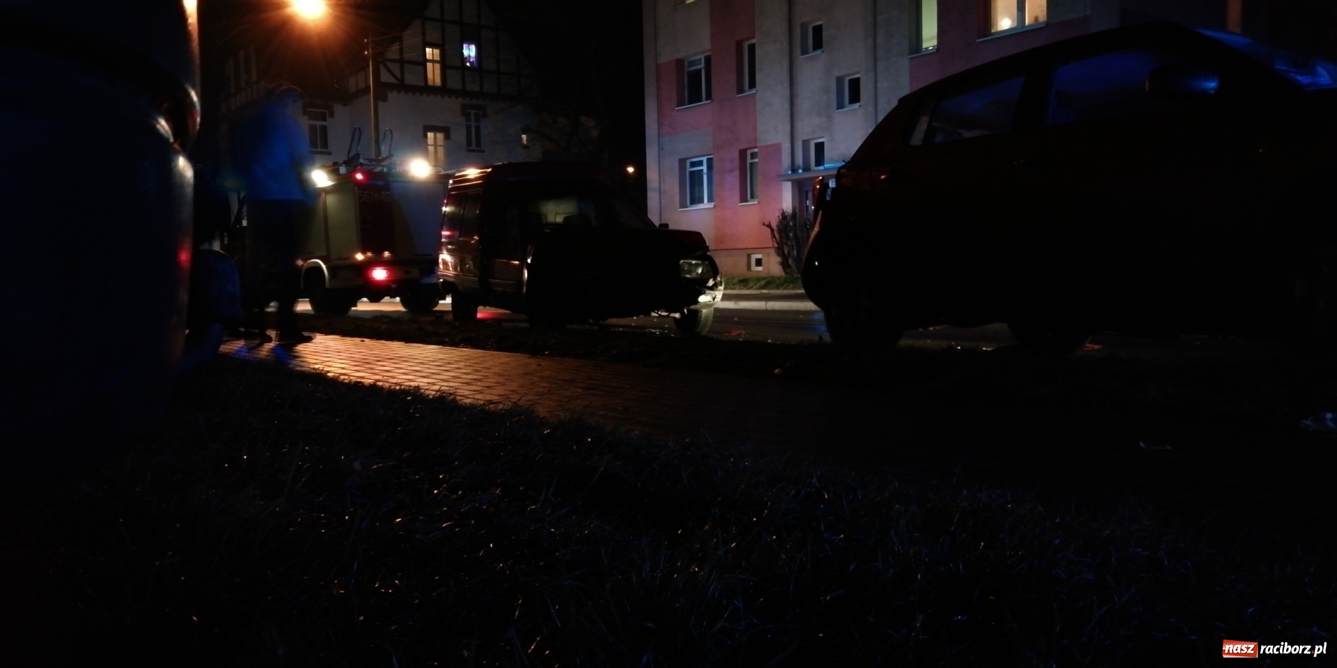 Zdjęcie w galerii na portalu naszraciborz.pl: Pijany kierowca chciał przekupić raciborskich policjantów wiadomości z regionu