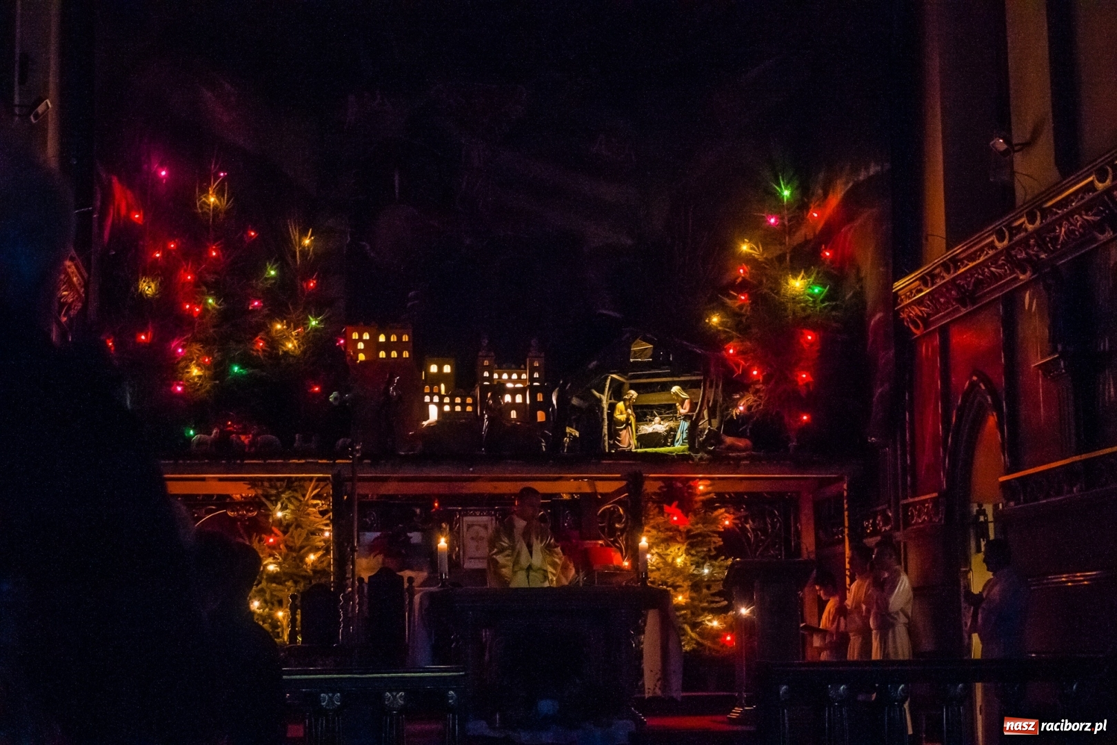 Zdjęcie w galerii na portalu naszraciborz.pl: Cudowna, święta noc w raciborskich kościołach wiadomości z regionu