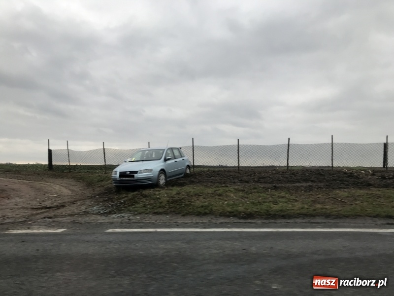 Zdjęcie w galerii na portalu naszraciborz.pl: Pożar w Górkach Ślaskich, dwa zderzenia na Kozielskiej, zagrożenie czadem  wiadomości z regionu