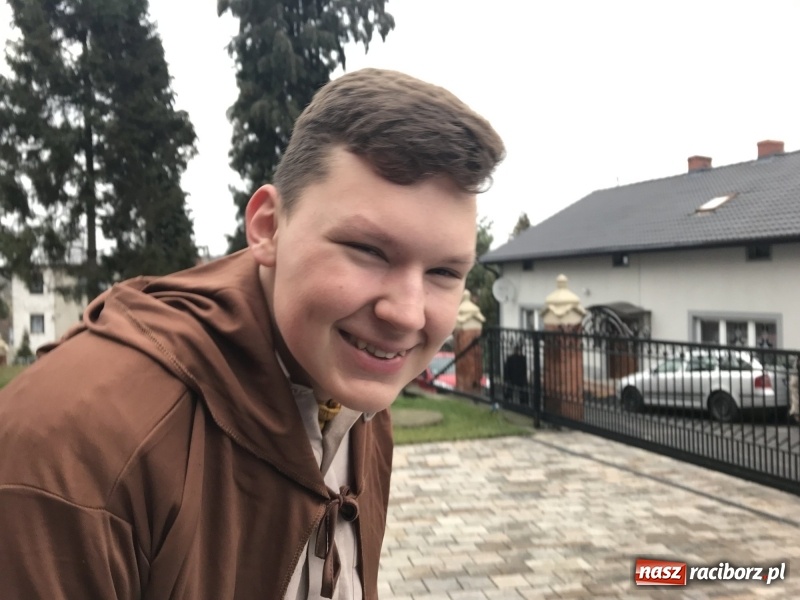 Zdjęcie w galerii na portalu naszraciborz.pl: Dziś rozesłano kolędników misyjnych 2018 FOTO i WIDEO wiadomości z regionu