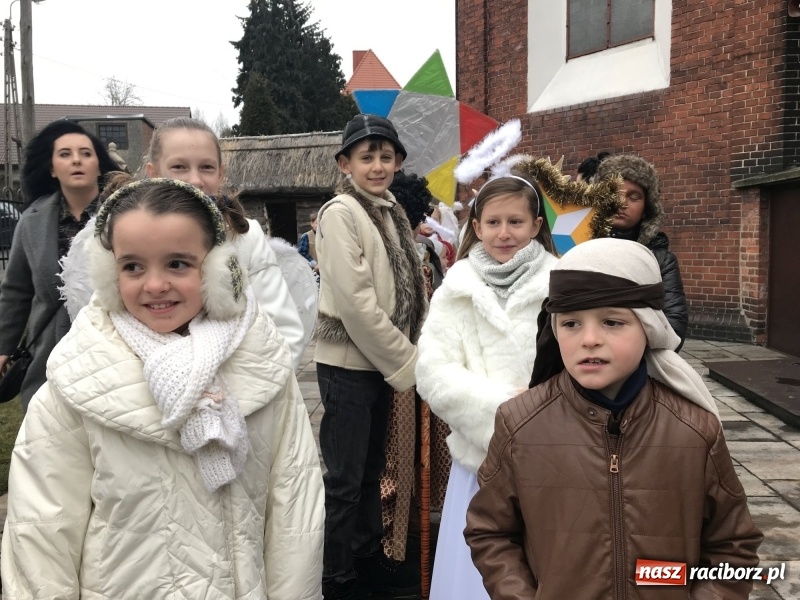 Zdjęcie w galerii na portalu naszraciborz.pl: Dziś rozesłano kolędników misyjnych 2018 FOTO i WIDEO wiadomości z regionu