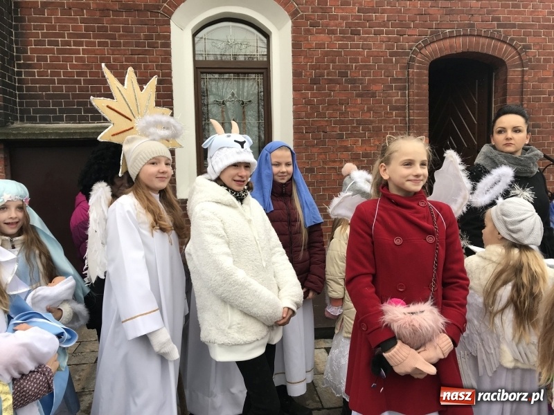 Zdjęcie w galerii na portalu naszraciborz.pl: Dziś rozesłano kolędników misyjnych 2018 FOTO i WIDEO wiadomości z regionu