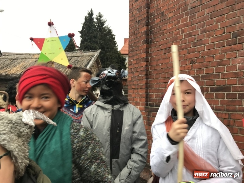 Zdjęcie w galerii na portalu naszraciborz.pl: Dziś rozesłano kolędników misyjnych 2018 FOTO i WIDEO wiadomości z regionu
