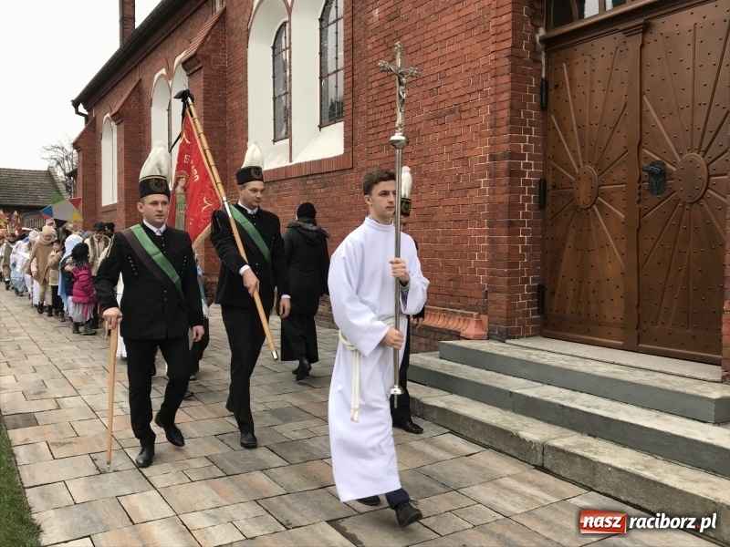 Zdjęcie w galerii na portalu naszraciborz.pl: Dziś rozesłano kolędników misyjnych 2018 FOTO i WIDEO wiadomości z regionu