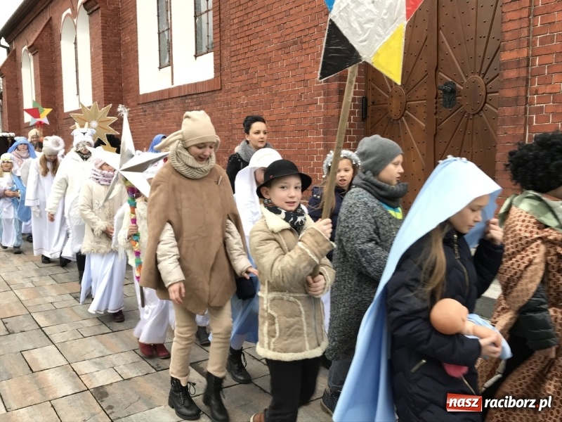 Zdjęcie w galerii na portalu naszraciborz.pl: Dziś rozesłano kolędników misyjnych 2018 FOTO i WIDEO wiadomości z regionu
