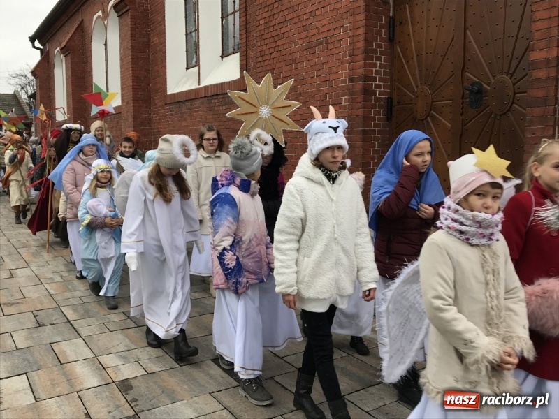 Zdjęcie w galerii na portalu naszraciborz.pl: Dziś rozesłano kolędników misyjnych 2018 FOTO i WIDEO wiadomości z regionu
