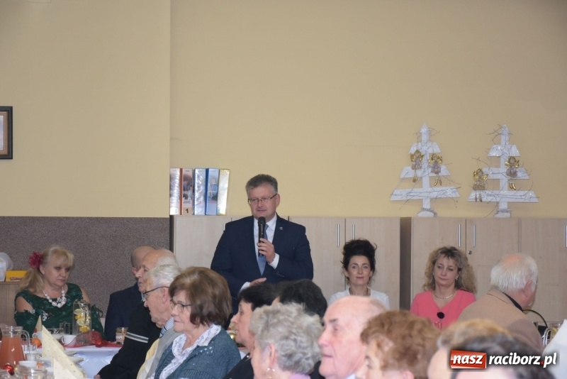 Zdjęcie w galerii na portalu naszraciborz.pl: Gdy pierwsza gwiazdka na niebie zabłyśnie...  wiadomości z regionu