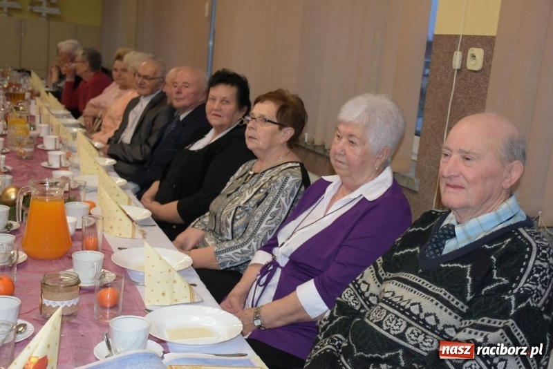 Zdjęcie w galerii na portalu naszraciborz.pl: Gdy pierwsza gwiazdka na niebie zabłyśnie...  wiadomości z regionu