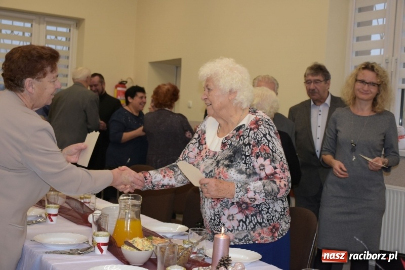 Zdjęcie w galerii na portalu naszraciborz.pl: Gdy pierwsza gwiazdka na niebie zabłyśnie...  wiadomości z regionu