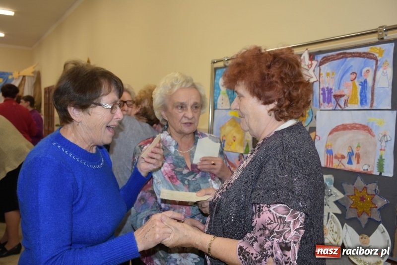 Zdjęcie w galerii na portalu naszraciborz.pl: Gdy pierwsza gwiazdka na niebie zabłyśnie...  wiadomości z regionu