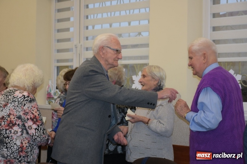 Zdjęcie w galerii na portalu naszraciborz.pl: Gdy pierwsza gwiazdka na niebie zabłyśnie...  wiadomości z regionu