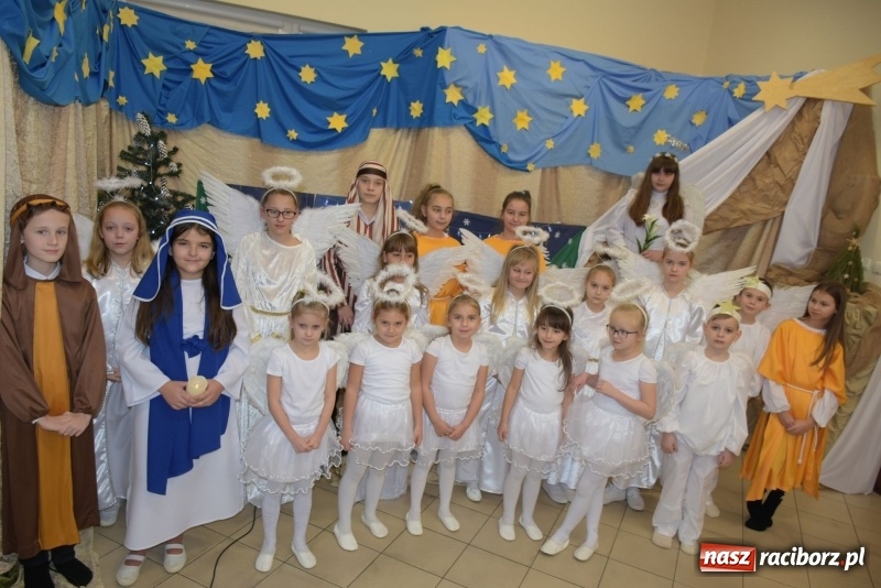 Zdjęcie w galerii na portalu naszraciborz.pl: Gdy pierwsza gwiazdka na niebie zabłyśnie...  wiadomości z regionu