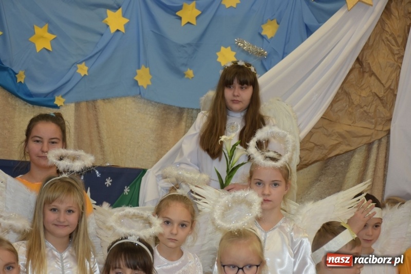 Zdjęcie w galerii na portalu naszraciborz.pl: Gdy pierwsza gwiazdka na niebie zabłyśnie...  wiadomości z regionu