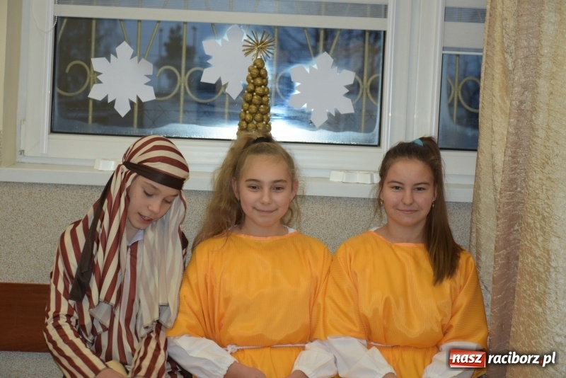 Zdjęcie w galerii na portalu naszraciborz.pl: Gdy pierwsza gwiazdka na niebie zabłyśnie...  wiadomości z regionu