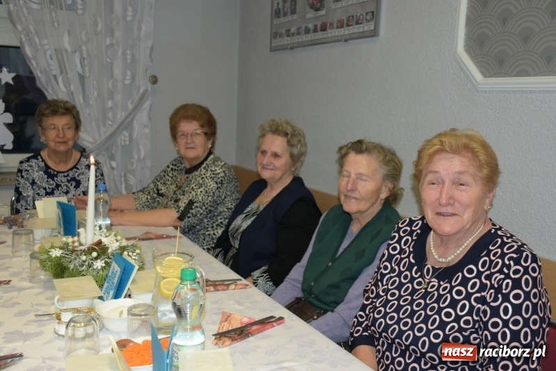 Zdjęcie w galerii na portalu naszraciborz.pl: Gdy pierwsza gwiazdka na niebie zabłyśnie...  wiadomości z regionu