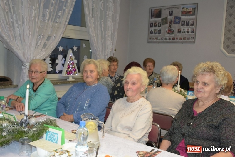 Zdjęcie w galerii na portalu naszraciborz.pl: Gdy pierwsza gwiazdka na niebie zabłyśnie...  wiadomości z regionu