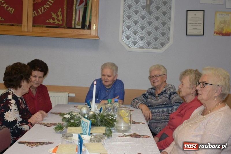 Zdjęcie w galerii na portalu naszraciborz.pl: Gdy pierwsza gwiazdka na niebie zabłyśnie...  wiadomości z regionu