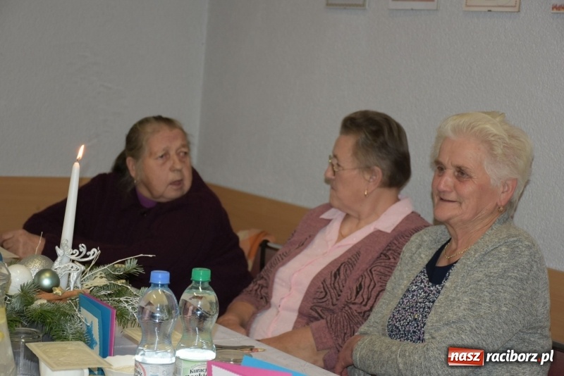 Zdjęcie w galerii na portalu naszraciborz.pl: Gdy pierwsza gwiazdka na niebie zabłyśnie...  wiadomości z regionu